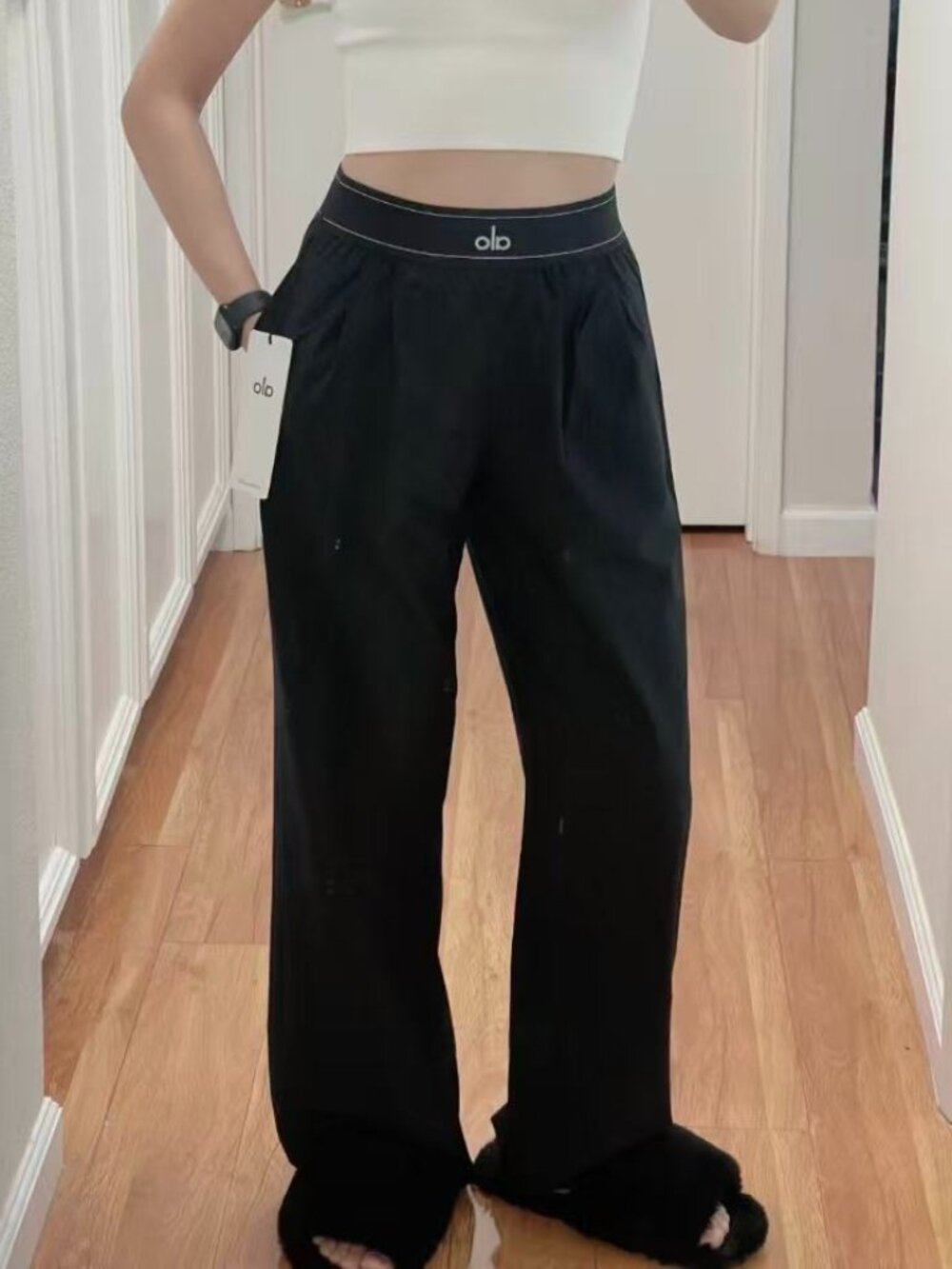 Brand New ✈️ ALO Yoga Suit Up Trouser Black🖤 Relaxed Fit | Wide Leg Pants